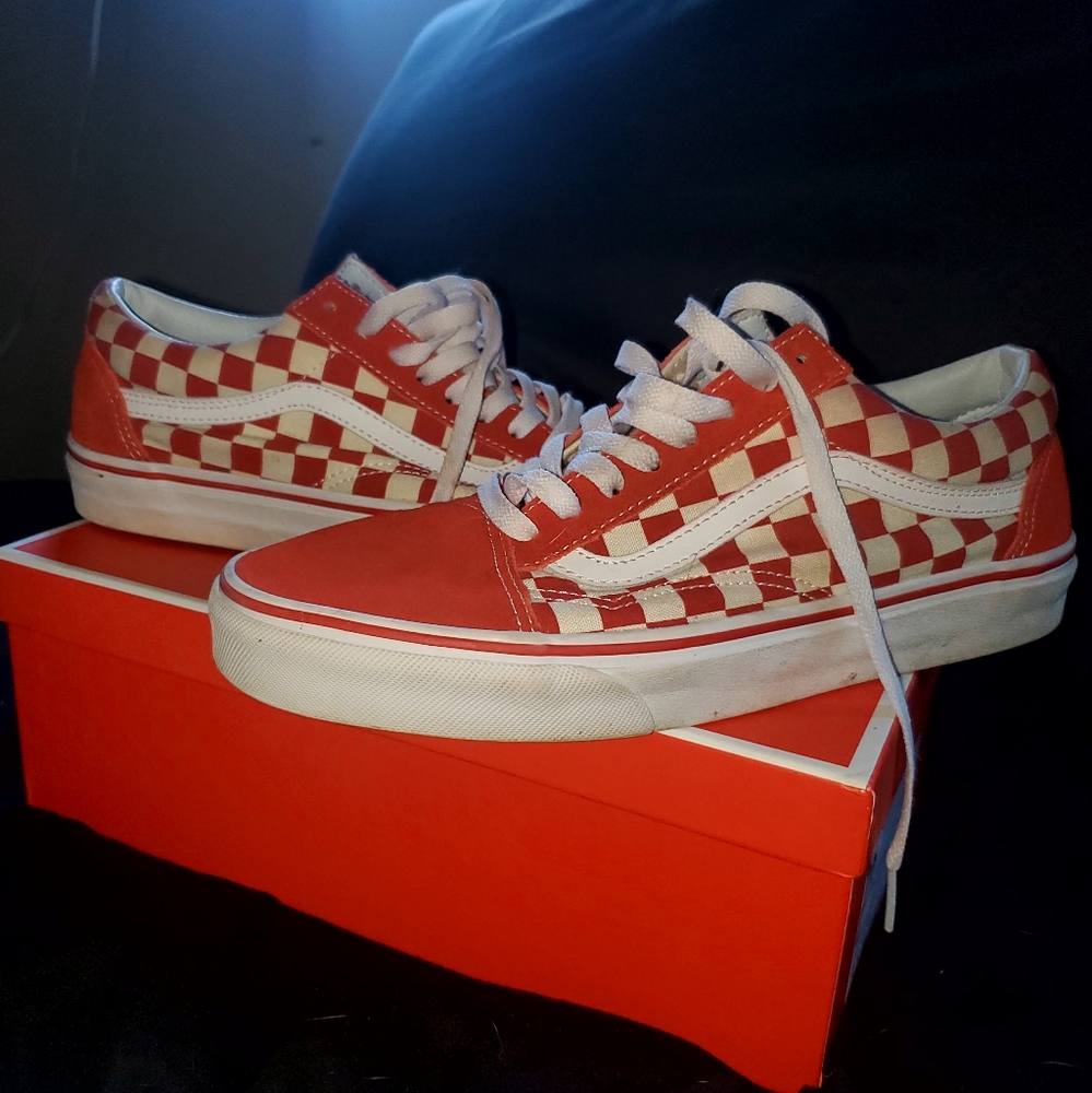 Vans - Picture 2 of 3